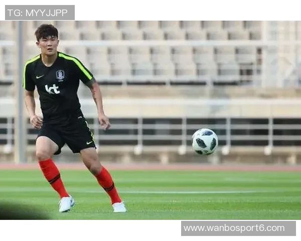 埃泽利回忆霍福德如何引导队友并转型为现代空间型内线